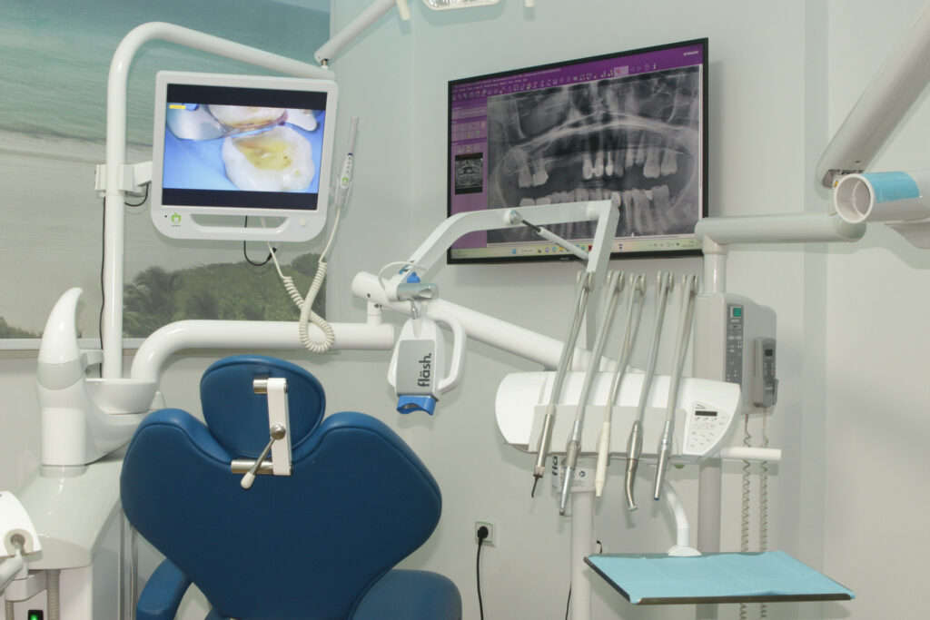 Pourquoi les visites régulières chez le dentiste sont essentielles ? visite